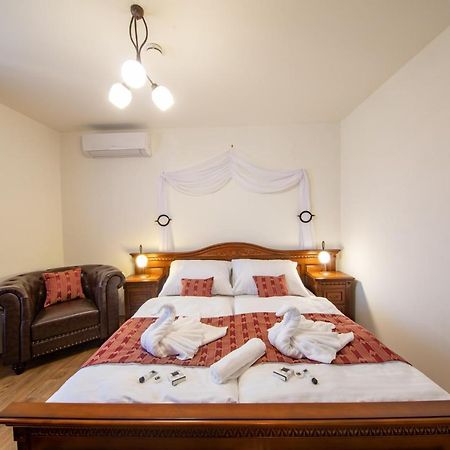 Residence Safari Resort - Chateau Borovany  Екстериор снимка